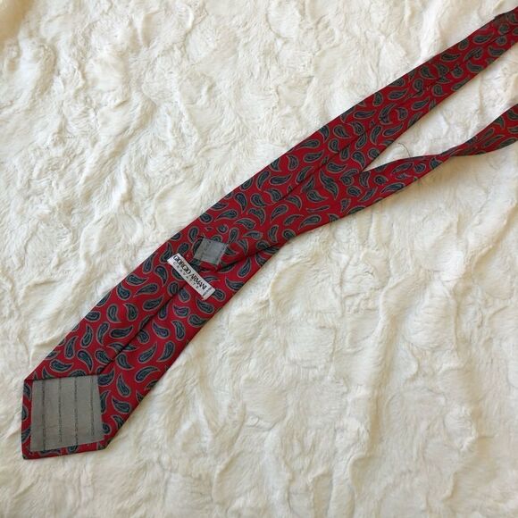 Giorgio Armani Red Paisley Silk Tie - Picture 6 of 6